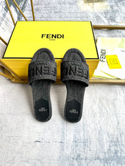 FF 5 Black Canvas Slide