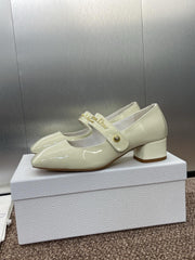 MEDIUM 35 MM HEEL PUMP IN WHITE PATENT CALFSKIN