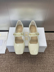 MEDIUM 35 MM HEEL PUMP IN WHITE PATENT CALFSKIN