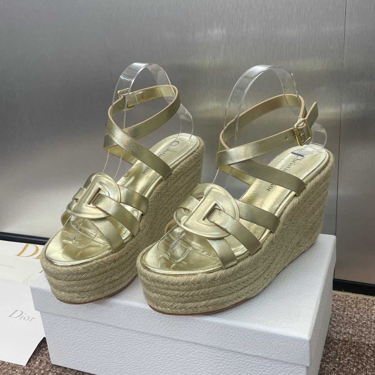 D-CLUB 25S HIGH HEEL WEDGE 100MM IN GOLD GLOSSY CALFSKIN RAFFIA SOLE