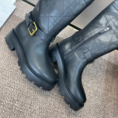 DIOR 25S D-TOWN BOOT 45MM IN BLACK CALFSKIN WITH EMBROIDERED CANNAGE MOTIF