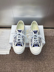 DIOR 25S WALK'N' SNEAKER IN BLUE TOILE DE JOUY EMBROIDERED COTTON