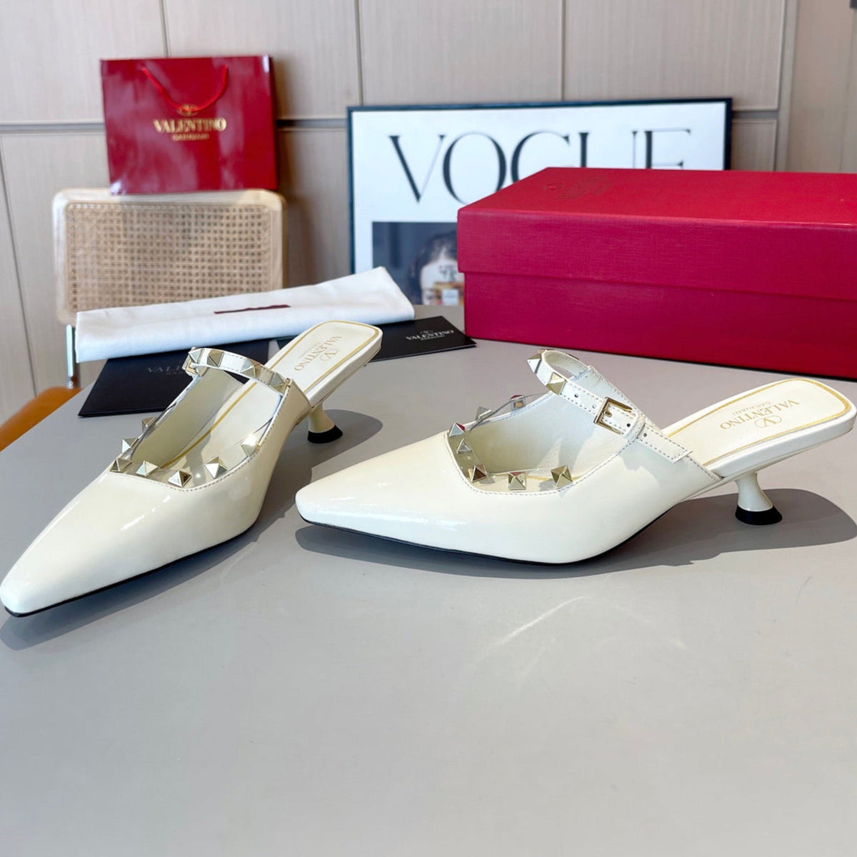 ROCKSTUD CAGED MULES 5 CM IN WHITE CALFSKIN