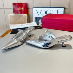 ROCKSTUD CAGED MULES 5 CM IN SILVER CALFSKIN