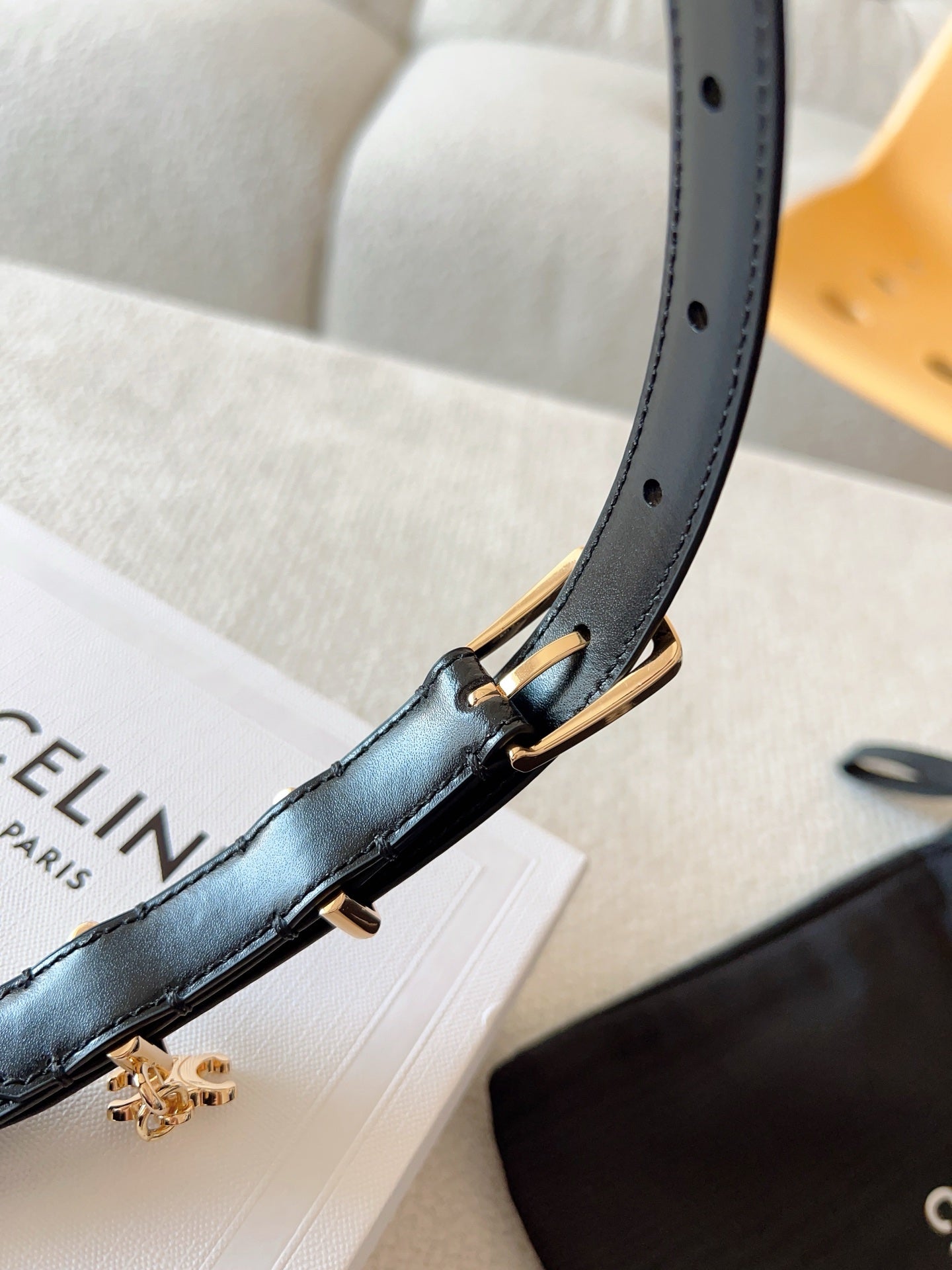 CL BELT 18MM IN BLACK TAURILLON GLOSSY CALFSKIN GOLD BUCKLE