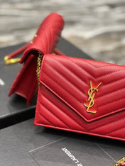 YL WOC 19 RED CHEVERON CAVIAR GOLD HARDWARE