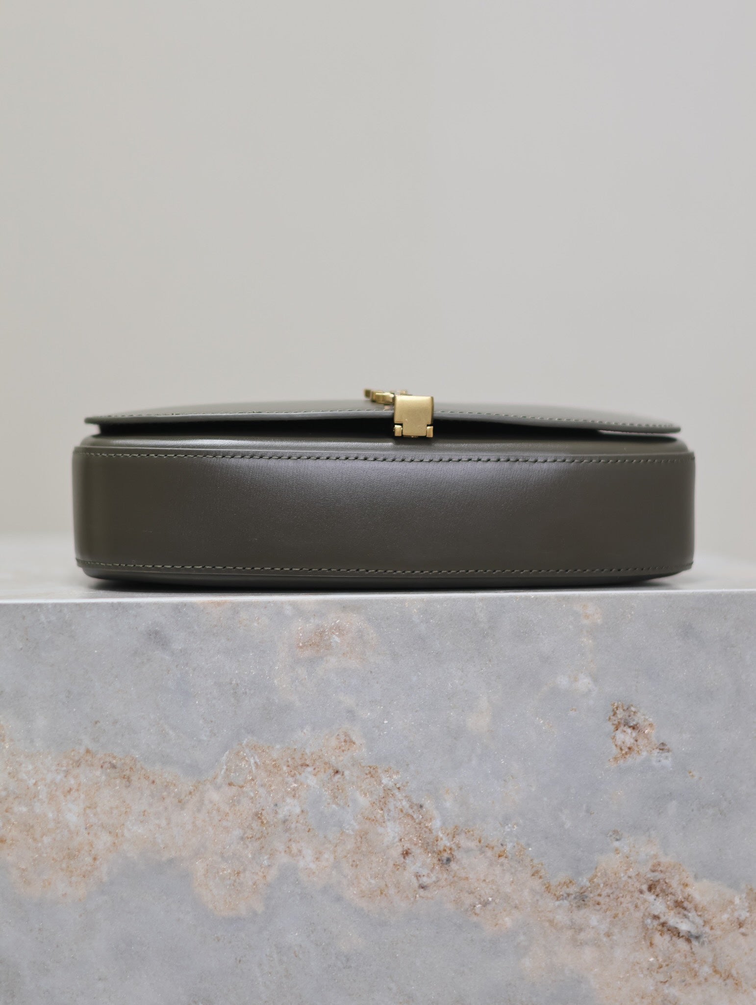 MINI VOLTAIRE IN BOX 17 IN KOMBU GREEN CALFSKIN GOLD LOGO