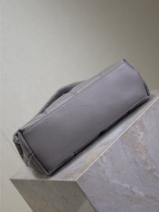 YSL 25S LOULOU PUFFER MEDIUM 29 IN SMOKY LAVENDER CALFSKIN