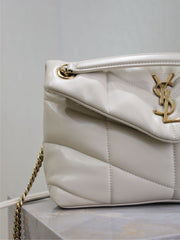 YSL 25S LOULOU PUFFER MM 29 IN BLANC VINTAGE CALFSKIN GOLD HARDWARE