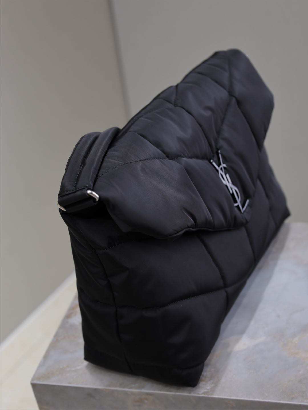 YSL 25S LOULOU PUFFER BAG 34 IN BLACK NYLON BLACK HARDWRE