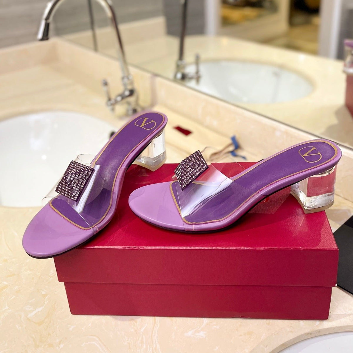 HIGH MULE 60MM IN MAUVE PURPLE SHEEPSKIN AND TRANSPARENT PVC