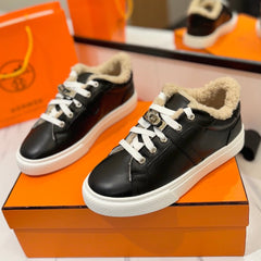 DAY SNEAKER IN BLACK CALFSKIN AND FLEECE LINING