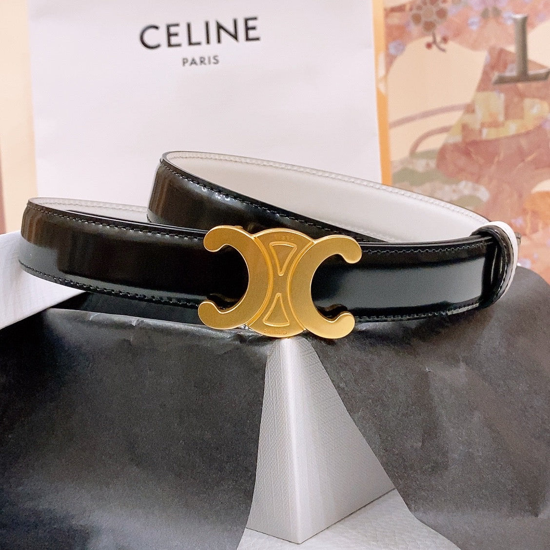 CELINE 25S BELT 25MM REVERSIBLE TRIOMPHE IN WHITE BLACK CALFSKIN 565543