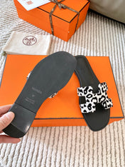 0RAN SANDAL IN BLACK MIX WHITE SUEDE