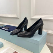 SQUARE TOE HIGH PUMPS IN BLACK SMOOTH LAMBSKIN
