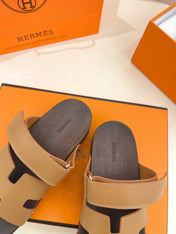 KOS CLOG IN PEANUT BROWN CALFSKIN