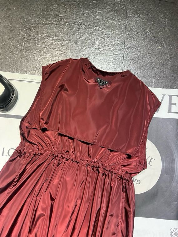 PRADA 26S SLEEVELESS FLARED DRESS 709