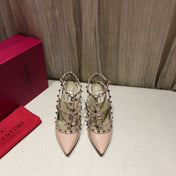 ROCKSTUD CAGED HIGH PUMP IN PEACHY MIX LIGHT PINK PATENT CALFSKIN 100 MM