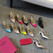 ROCKSTUD CAGED HIGH PUMP IN PEACHY MIX LIGHT PINK PATENT CALFSKIN 100 MM