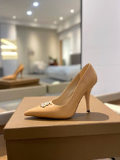 BURBERRY 26S HIGH HEELS 105 MM IN PALE BEIGE CALFSKIN WITH LOGO